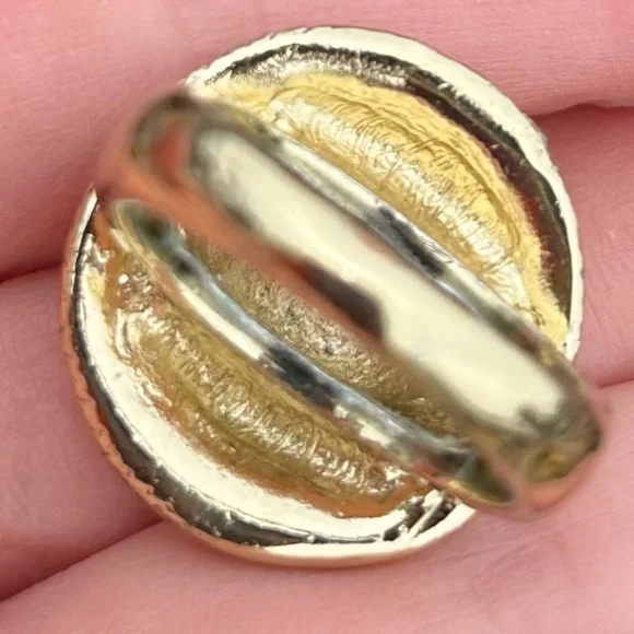 PAGODA COCKTAIL RING - Picture 4 of 5